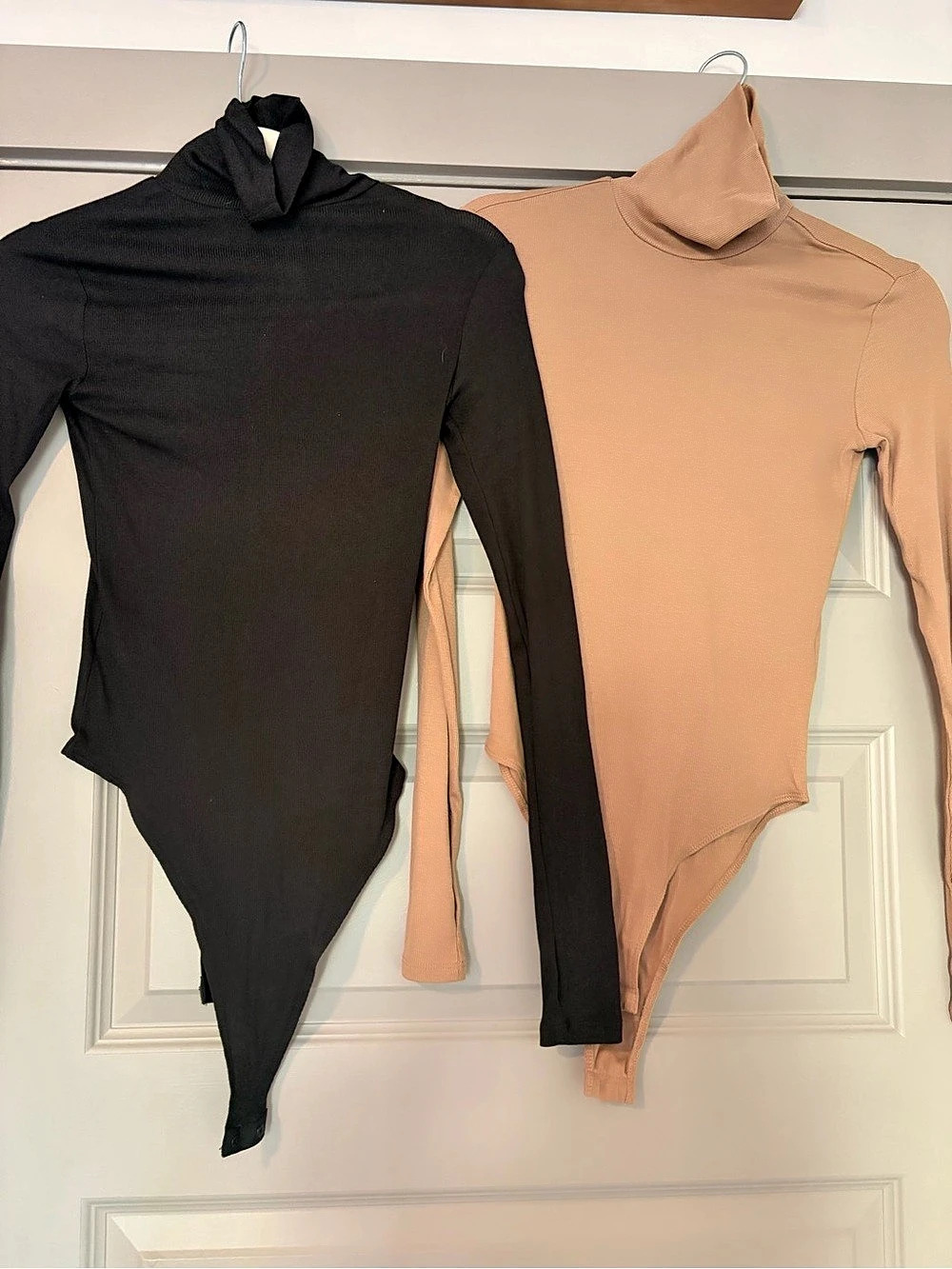 Long Sleeve Turtleneck Bodysuit Set in Black & Tan
